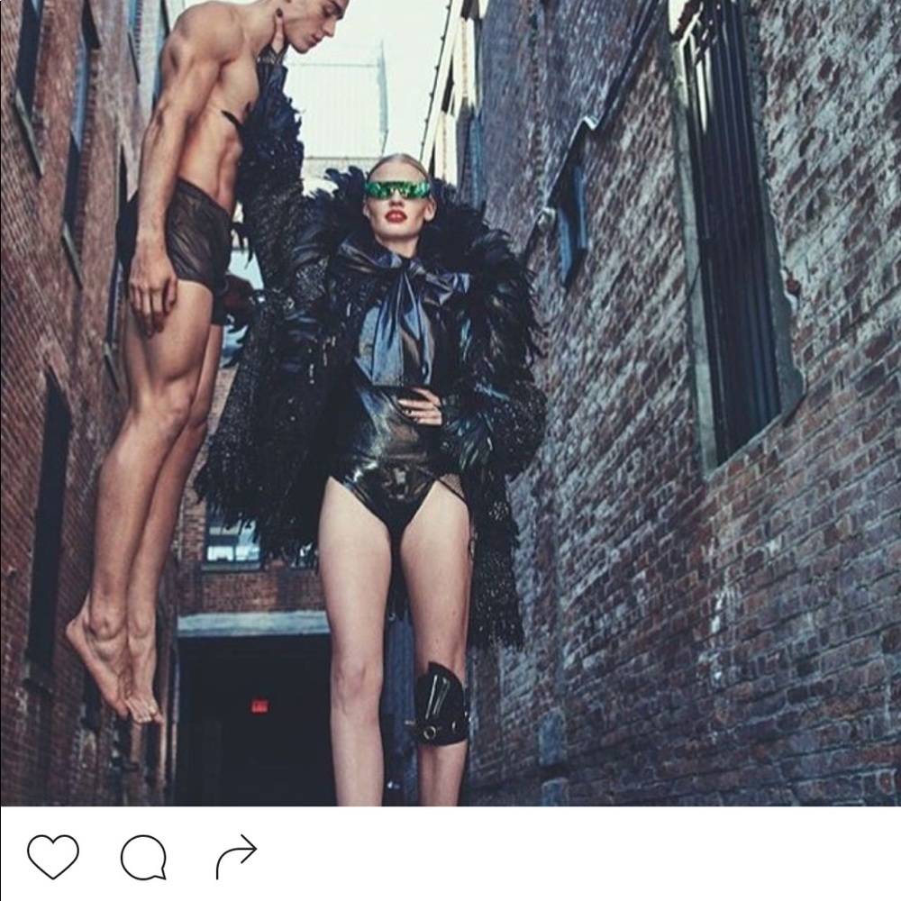 Meet your Posher, Helena